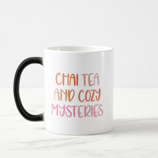 Mug Magique Thé Chai & Mystères Cosy (Gauche)