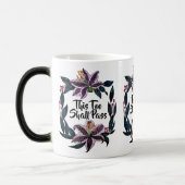 Mug Magique "This Too Shop Pass" Aquarelle Lily Wreath (Gauche)