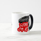 MUG MAGIQUE TRAVAILLEZ POUR ELLE (Devant droit)