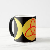 Mug Magique Triple lune avec Triquetra sur arrière - plan noir (Devant gauche)
