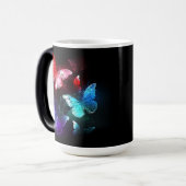 Mug Magique Trois papillons brillants sur l'arrière - plan de (Devant gauche)