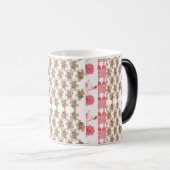 Mug Magique un arrière - plan blanc avec des fleurs marron (Devant droit)