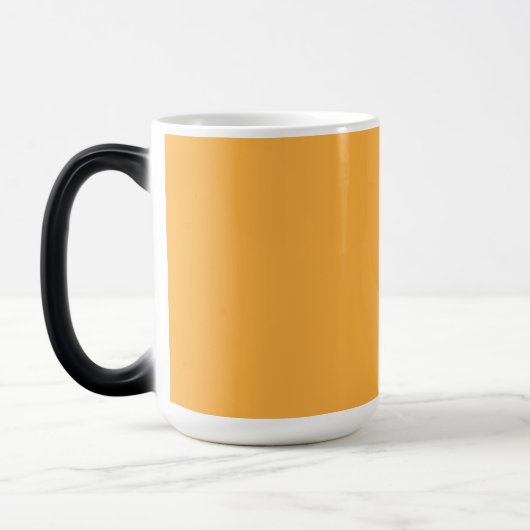 Mug Magique un arrière - plan jaune avec une bordure noire (Gauche)