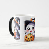 Mug Magique Un joli fantôme d'Halloween avec Citrouille (Devant gauche)