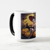 Mug Magique Une sorcière d'Halloween aux yeux verts sur Jack-O (Devant gauche)