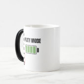 Mug Magique Weekend Party Mode – Full Battery Energy Design (Devant gauche)