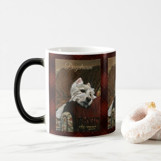 Mug Magique Westie sur canapé (Avec donut)