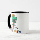 Mug Main sur les hanches MARVIN LE MARTIAN™ (Devant gauche)