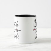 Mug Main tirée "Tribe de mariée" avec flèche rose | (Centre)