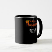 Mug Mains éffrayantes de squelette. Joyeux Halloween. (Devant droit)