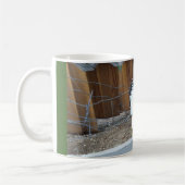 Mug Maintenez les poulets calmes et d'augmenter (Gauche)