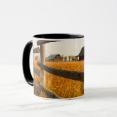 Mug Maison de ferme et clôture de chemin de fer dans G (Devant gauche)