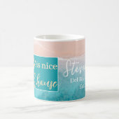 Mug Maison de plage Pun Élégant Script Nom de famille (Centre)