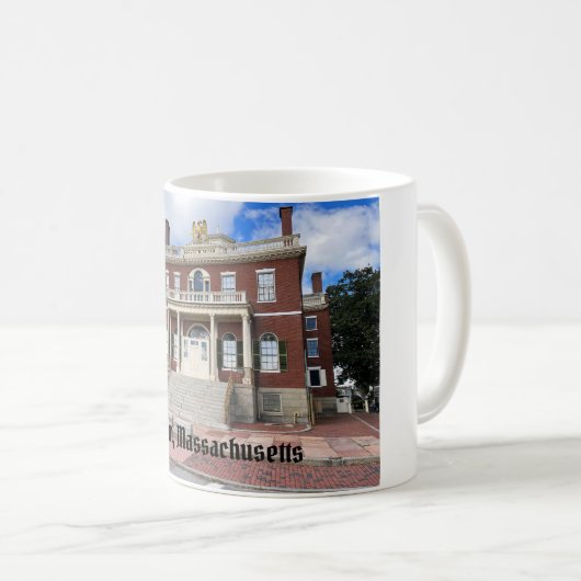 Mug Maison sur mesure à Salem Massachusetts (Devant droit)