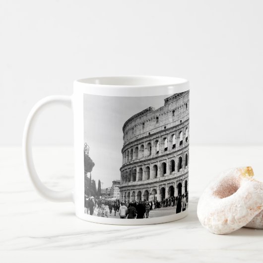 Mug Majestueux Colisée romain : Architecture icônique  (Avec donut)