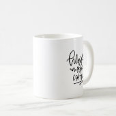 Mug - Mama Needs Coffee (Devant droit)