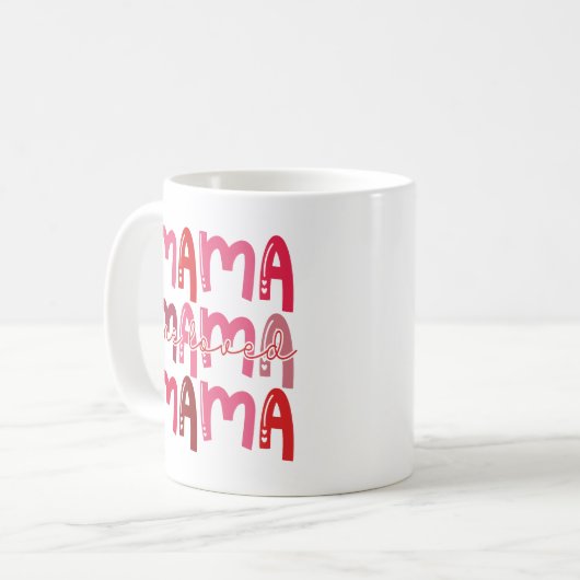 Mug Mama One Love Mignonne Mots Rouges Répétés Pour Le (Devant gauche)