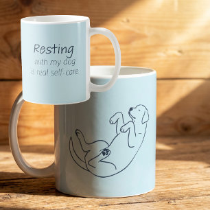 Mug Maman chien Labrador bleu glace - En repos avec mo