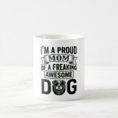 Mug Maman de chien fière dessin vectoriel de gravure v (Centre)