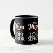 Mug Maman fière d'un aîné 2019 (Devant gauche)