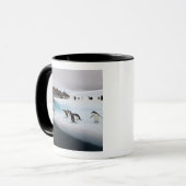 Mug Manchots à jugulaire (Devant gauche)