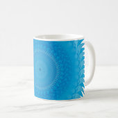 Mug Mandala de soleil bleu clair (Devant droit)