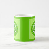 Mug Mandala Motif dans les tons verts de chaux (Centre)