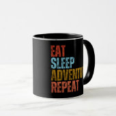 MUG MANGER DORMIR AVENTURE RÉPÉTER (Devant droit)