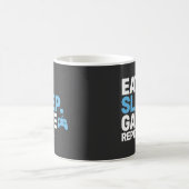 Mug Manger Dormir Jouer Répéter Citation Drôle de Joue (Centre)