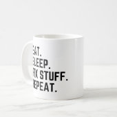Mug Mangez dormir réparer les choses répéter (Devant gauche)
