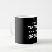 Mug Mangez Tzatziki et sentez les cadeaux grecs Vêteme (Devant gauche)