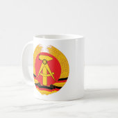 Mug Manteau de l'Allemagne de l'Est des bras (Devant gauche)