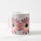 Mug Marguerite Rose - Image de fond à texture en cuir  (Devant gauche)