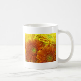 Mug Marguerites africaines rouges et jaunes