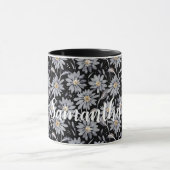 Mug Marguerites gris argent sur noir personnalisable (Centre)