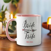 Mug Mariage de la mariée de la tribu main tiré flèche