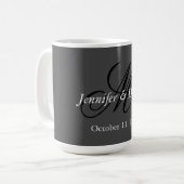 Mug Mariage de monogramme de calligraphie attirant (Devant gauche)