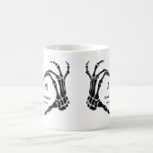 Mug Mariage gothique Halloween Crâne Main Cœur Noir (Centre)