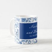 Mug Mariage Oiseaux Bleus et Fleurs de Chinoiserie (Devant gauche)