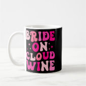 Mug Mariée sur nuage de vin buvant enterrement de vie (Gauche)