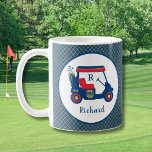 Mug Marine Blue Gold et Red Golf Personnalisé<br><div class="desc">Cette tasse marine et rouge (avec quelques touches d'or), avec un thème de golf et un ensemble de rayures élégantes pour assortir le chariot, est personnalisée avec un monogramme et un prénom. Un grand cadeau brillant et gai pour rappeler à ce gars que leur prochain jeu n'est pas loin. Toute...</div>