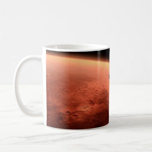 Mug Mars Science Laboratory approchant Mars. (Gauche)