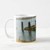 Mug Mary D. Hume, Gold Beach, Oregon (Gauche)