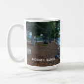 Mug McHenry, Illinois | La promenade de Fox River (Gauche)