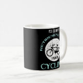 Mug Me faisant un cycle oui ai une bicyclette de (Devant droit)