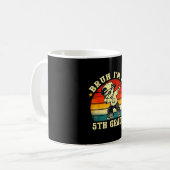 Mug Mec en 5e année drôle premier jour d'école garçon (Devant gauche)