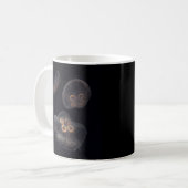 Mug Méduse lune nageant (Devant gauche)