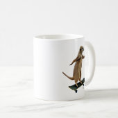 Mug Meerkat Sur Skateboard 2 (Devant droit)