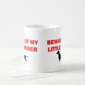 Mug Méfiez-vous de ma petite blague Weiner (Centre)