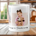 Mug Meilleur GRANDMA jamais moderne personnalisée 3 ph<br><div class="desc">Voici le cadeau parfait pour le meilleur GRANDMA de l'histoire - un collage photo personnalisé tasse de café! Cette tasse élégante et moderne offre de l'espace pour 3 images spéciales, créant un cadeau unique et sentimental que toute grand-mère adorerait. Avec l'option d'ajouter un message et un nom personnalisés, cette tasse...</div>